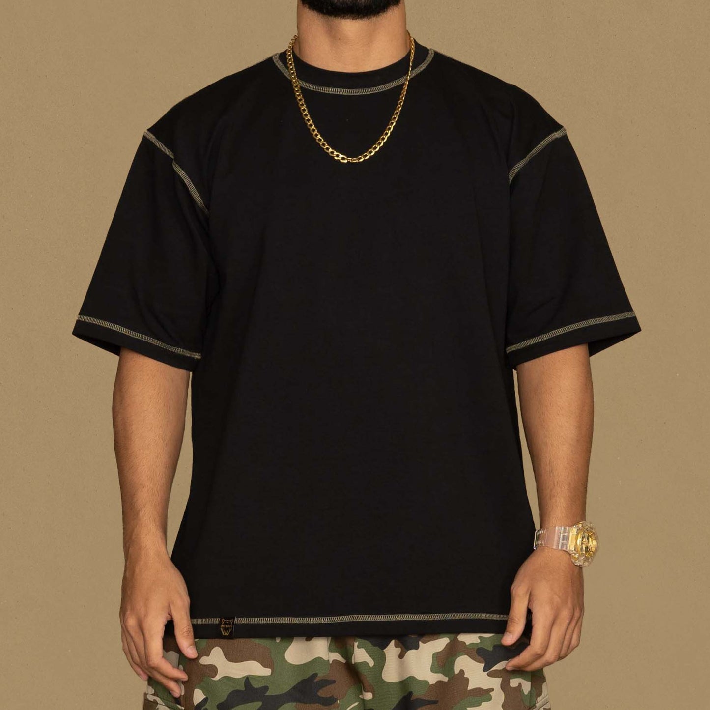 BLACK OVERSIZED T-SHIRT WITH THREAD COLOR